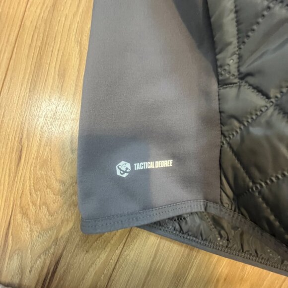 (B36) CCM STORM Grande Peace Hockey Windbreaker Coat Jacket Size Medium - Picture 6 of 11